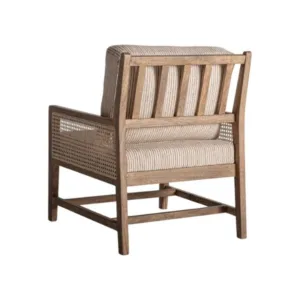 Sillón de madera de mango y ratán Romarand