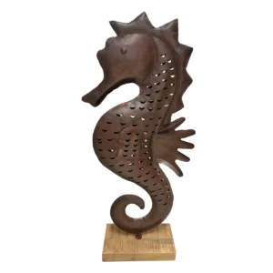 Caballito de mar sobre madera