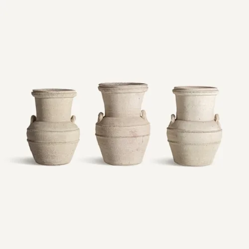 ánfora de arcilla beige