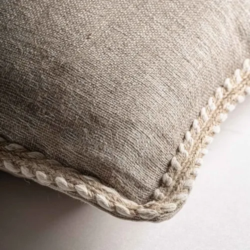 cojin de lino color arena