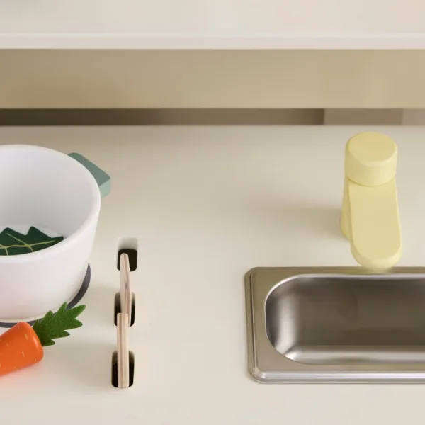 Cocinita de juguete de madera - Imagen 11