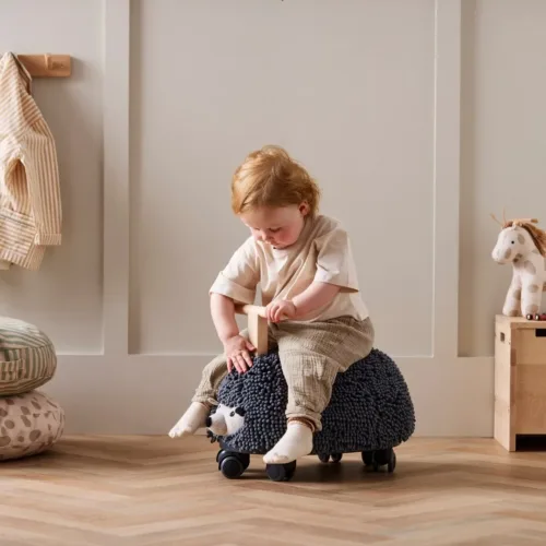 Correpasillos de madera erizo Stella