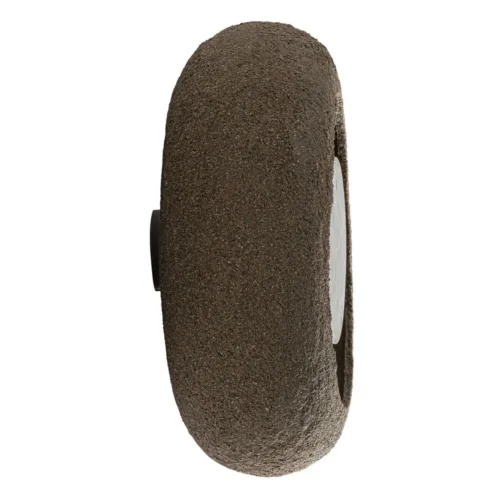 Aplique de cemento con papel maché y piedra