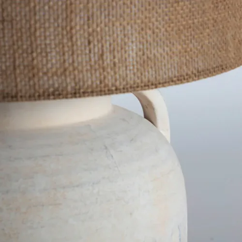 Lámpara de cerámica en color blanco roto