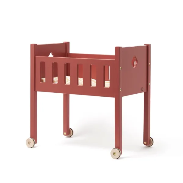 Cama de muñecas de madera con ruedas