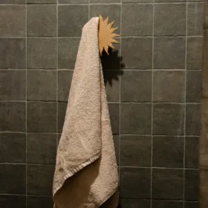 Colgador de Pared SUN de Cerámica Dorada