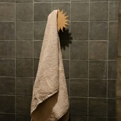 Colgador de Pared SUN de Cerámica Dorada