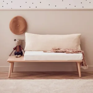 Sofá infantil con mesa