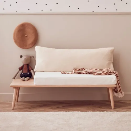 Sofá infantil con mesa