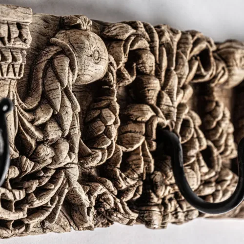 Percha Askale de estilo étnico de teca