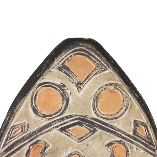 Figura escudo madera