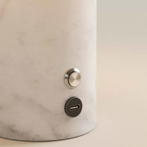 Lámpara portátil de mármol y lino Auríe