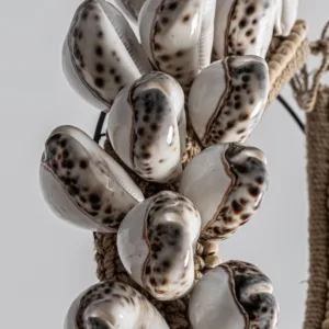 Figura de conchas de estilo étnico