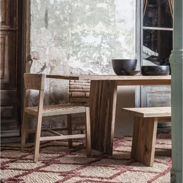 Mesa de comedor EROSI de madera de teca