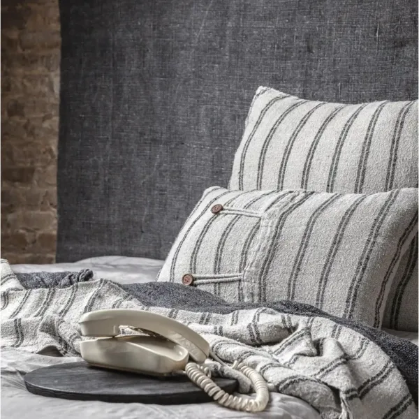 Plaid KURUVA de 100% lino