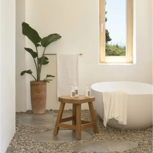 Taburete KING de madera de teca