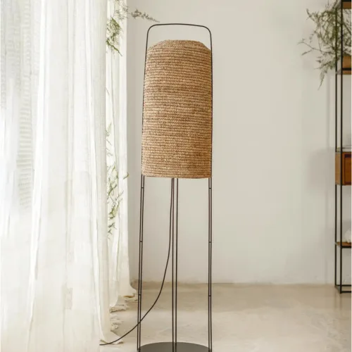 Lámpara de pie GOLF de alga y hierro