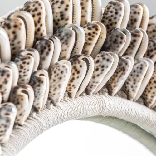 espejo con conchas del mar