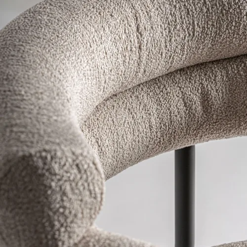 Silla tapizada gris con estructura de acero negro Albula
