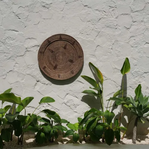 Plato decorativo de ratán marrón XL Ø 80 cm