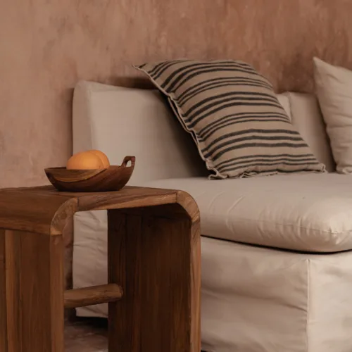 Mesa auxiliar de madera de teca curva natural 45 cm