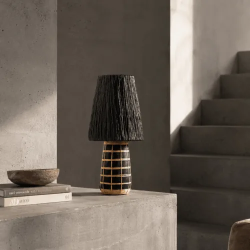 Lámpara de mesa de terracota y fibra vegetal negra y natural 56 cm